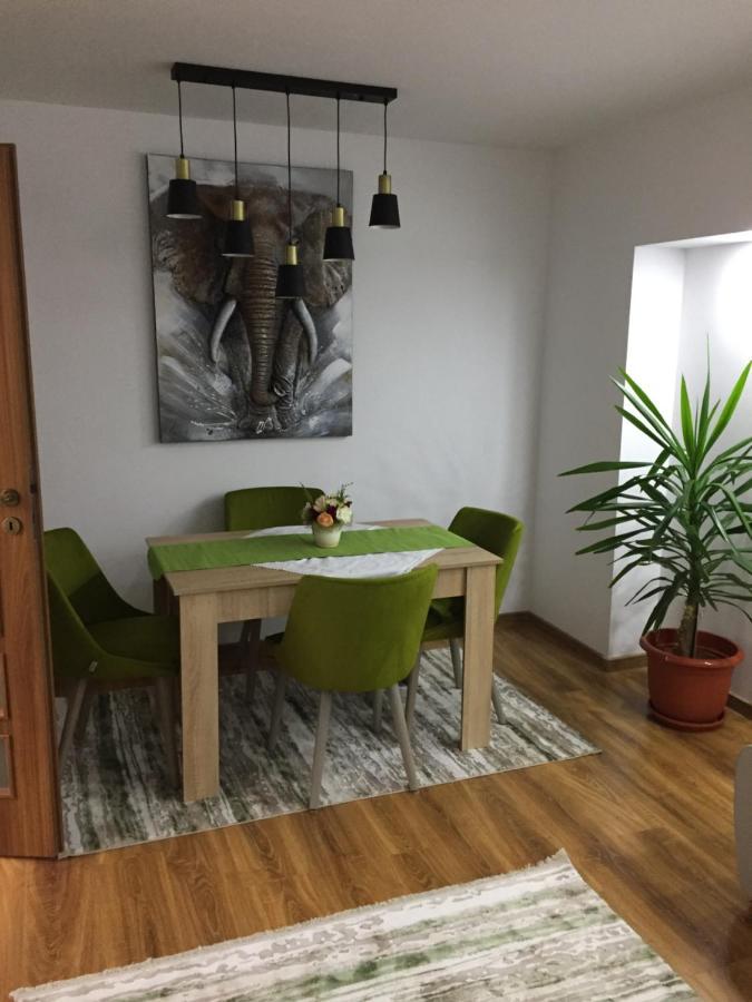 Roby Apartament บูคาเรสต์ ภายนอก รูปภาพ